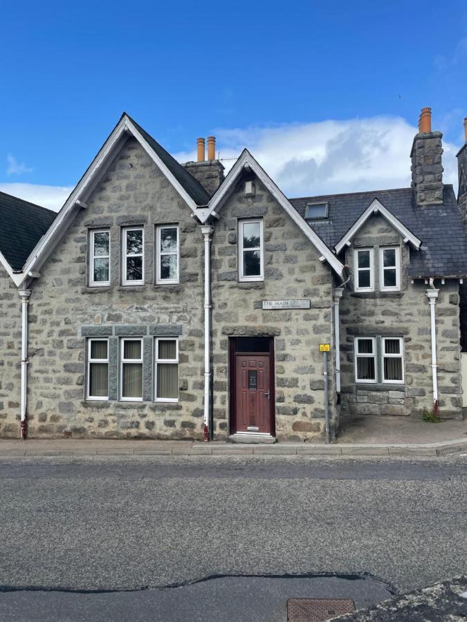 Newsagents Flat Apartamento Lairg Exterior foto