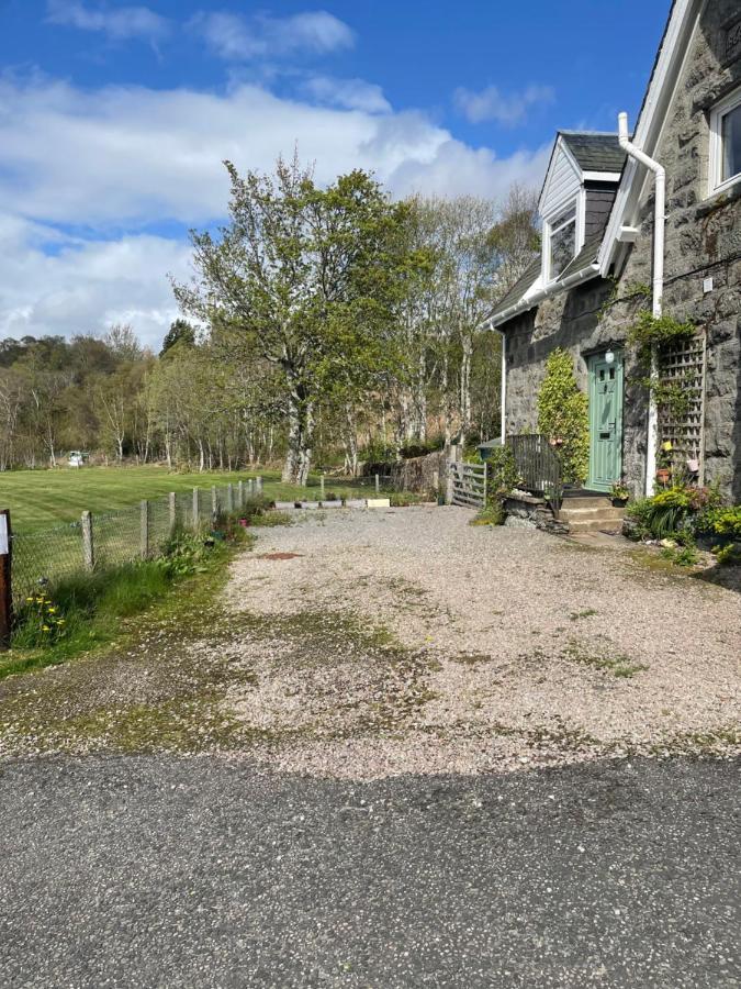Newsagents Flat Apartamento Lairg Exterior foto